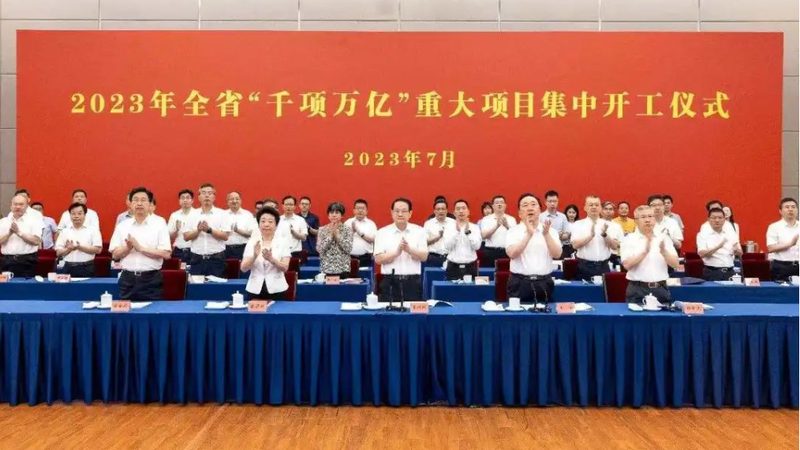 食品级胶粘剂：耐油耐水性能解析与选型要点**